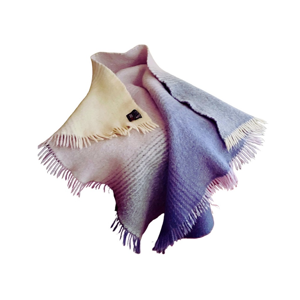 Samband of Iceland Wool Throw Blanket - Picture 3 of 8